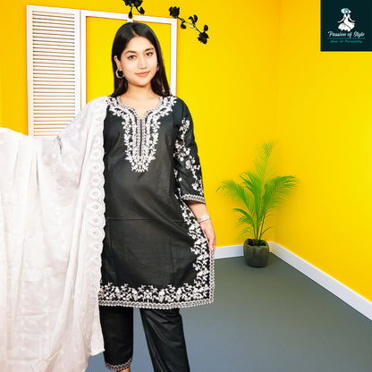 পাকিস্তানী ইন্সপায়ার্ড পিওর কটন হেভি এমব্রয়ডারি ড্রেস ।